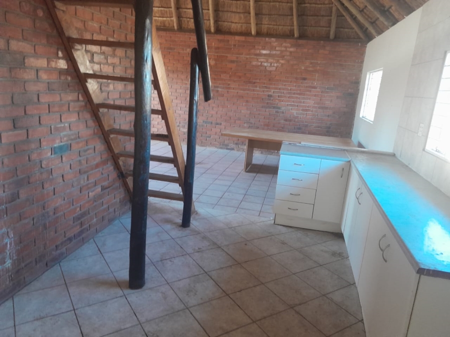 2 Bedroom Property for Sale in Viljoenskroon Free State